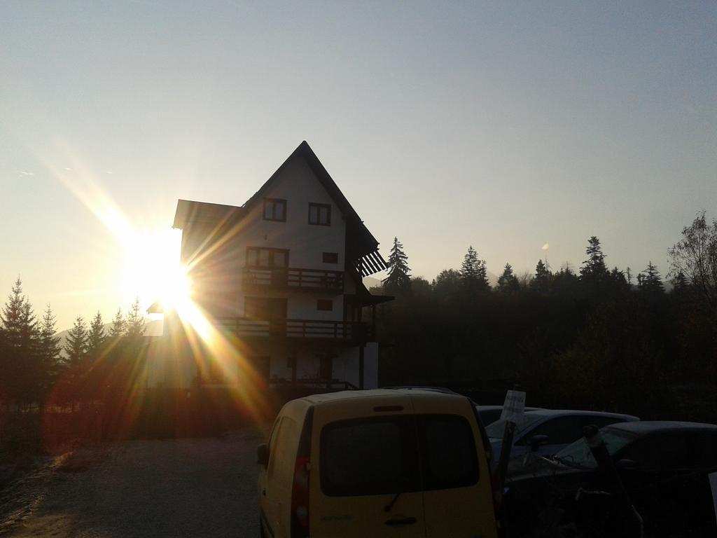Dumbrava Soarelui Braşov Exterior foto