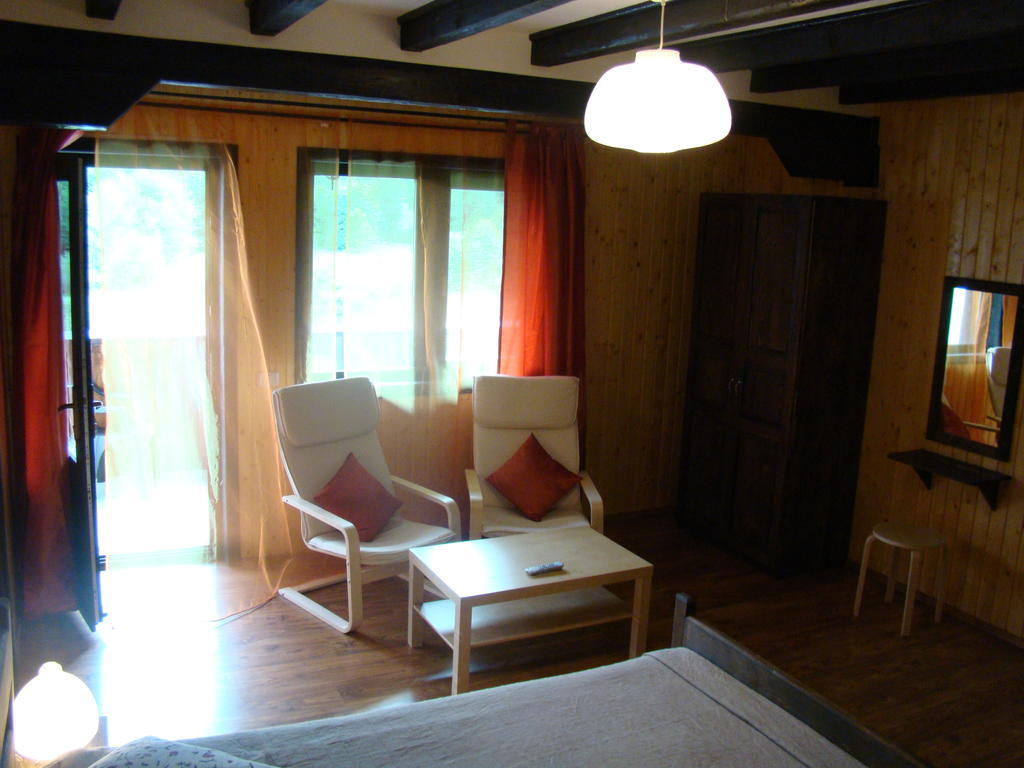 Dumbrava Soarelui Braşov Quarto foto